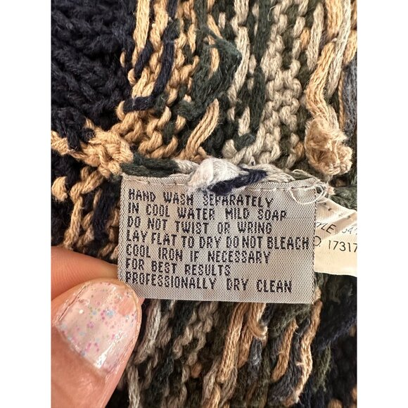 Northern Isles Hand Knit Floral Embroidery Cardigan Sweater Small 90s Novelty - Picture 10 of 16